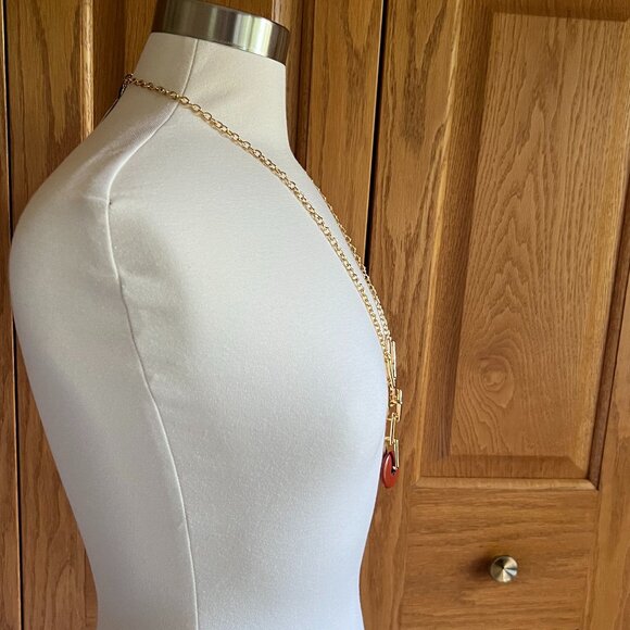 TALBOTS - Links and Circle Pendant -- NEW with Tag - Picture 3 of 9